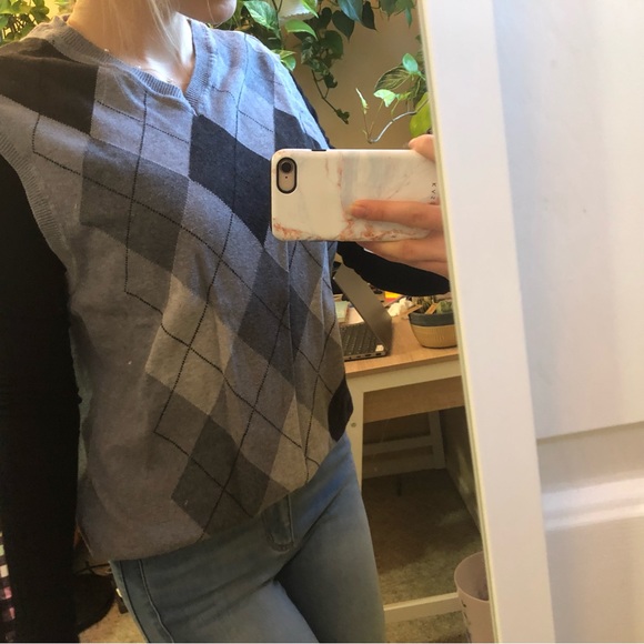 Vintage argyle grey sweater vest - Picture 2 of 6